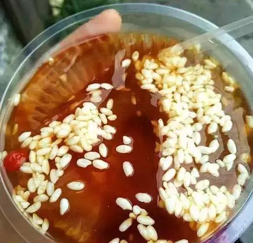 在重庆，吃完这68样美食我们就结婚吧！