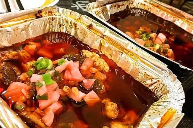 在重庆，吃完这68样美食我们就结婚吧！