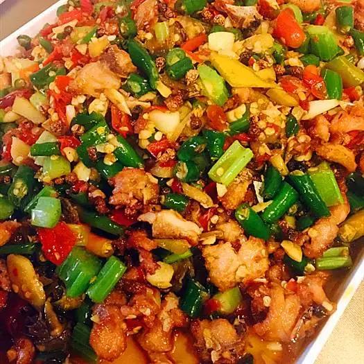 在重庆，吃完这68样美食我们就结婚吧！