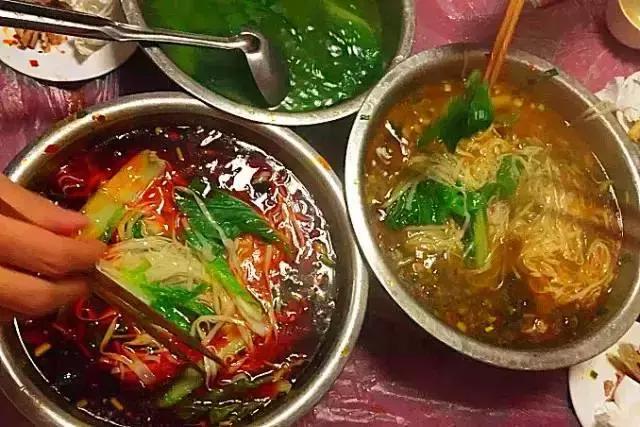 在重庆，吃完这68样美食我们就结婚吧！