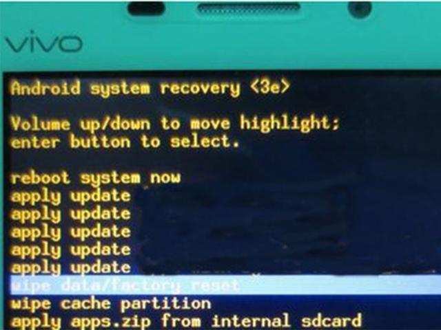vivo手机启动卡界面不用怕 两招帮你轻松解决