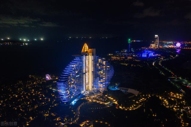 中国首家七星酒店，豪华程度远超迪拜，你的工资能住几天？
