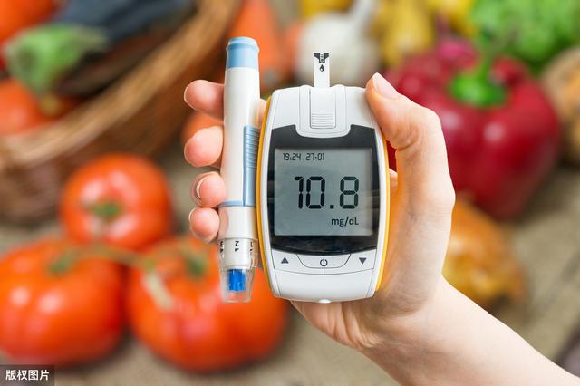 糖友监测不同时段的血糖有何意义？一天要测几次？多少才算达标？