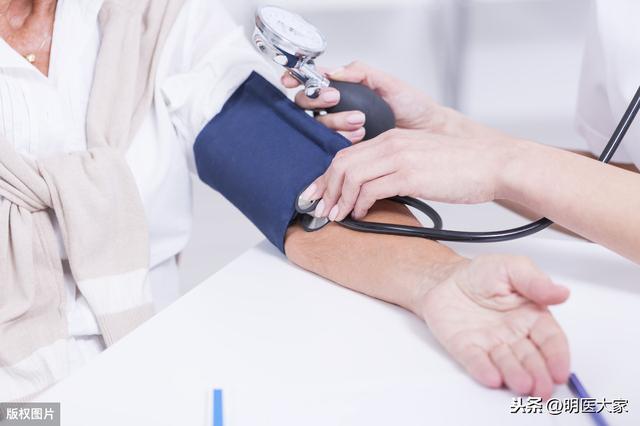 高血压究竟是不是病？引起高血压的因素有哪些？