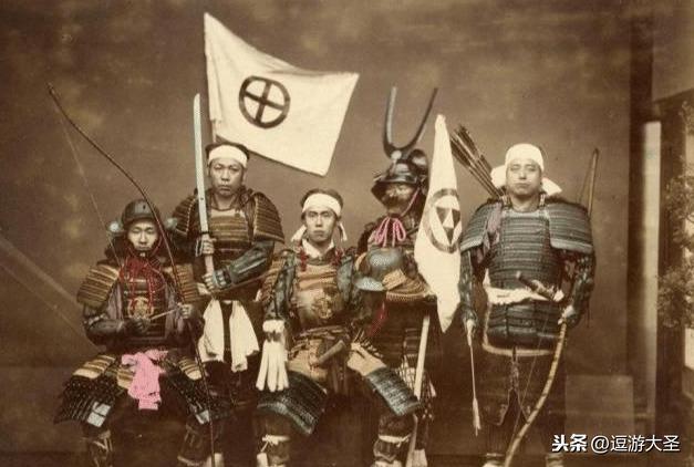 百年前日本武士老照片: 身材矮小强悍, 面露凶光, 切腹程序很复杂