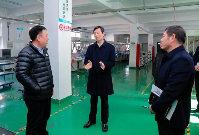 济南新材料产业园区管委会主任陈西武到机械制造类企业调研