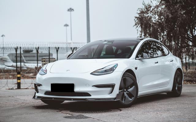 心动在3 新潮上市 CMST||Tesla Model 3改装升级