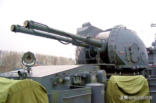 大口径舰炮：055也可换装作为过渡，静待电磁炮与激光炮成熟上舰