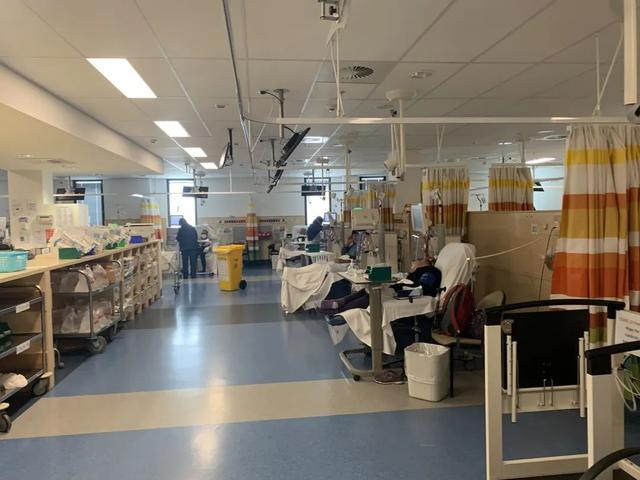 耀隆醫療透析項目組考察悉尼腎透析中心