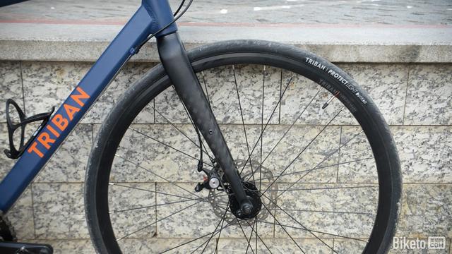不到3000元的亲民大牌 迪卡侬Triban RC120碟刹公路车评测