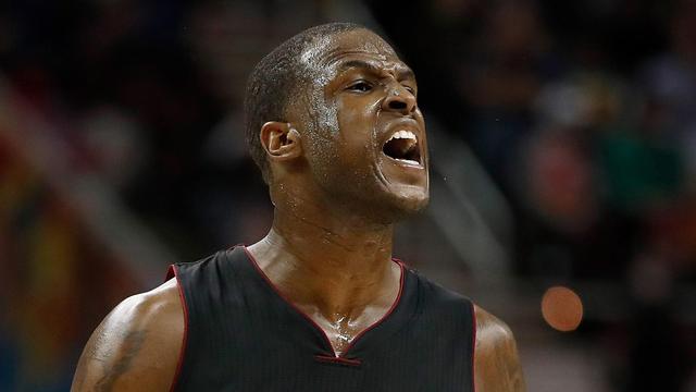 再次搭檔老詹有什麼不同？服務生直言「真香」，而JR也有不同看法！-黑特籃球-NBA新聞影音圖片分享社區