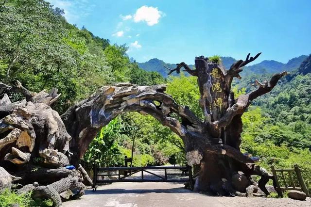 《奔跑吧》又翻红，新挖到的宝藏旅行地好吃好