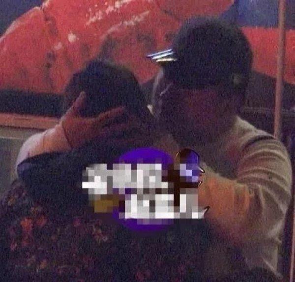 贾玲18岁的时候美得像一朵花，如今又长胖，女神