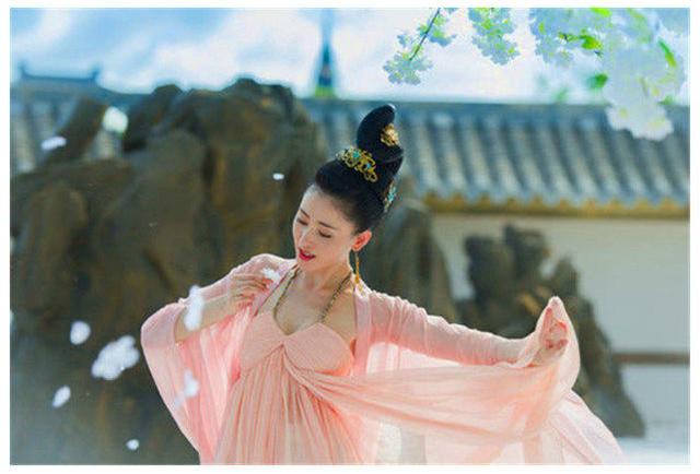 一个角色耗尽毕生运气的五位女星，再不努力翻