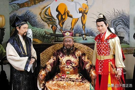 古代只有天子可以穿龙袍，包拯是什么身份，为何也能穿龙袍审案