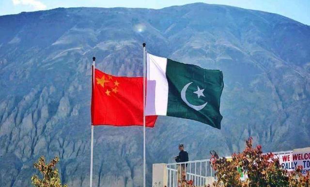巴基斯坦陷入困境，却断然拒绝中国帮助，背后