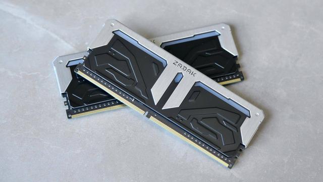 微星MPG Z490 GAMING CARBON WIFI主板开箱小测
