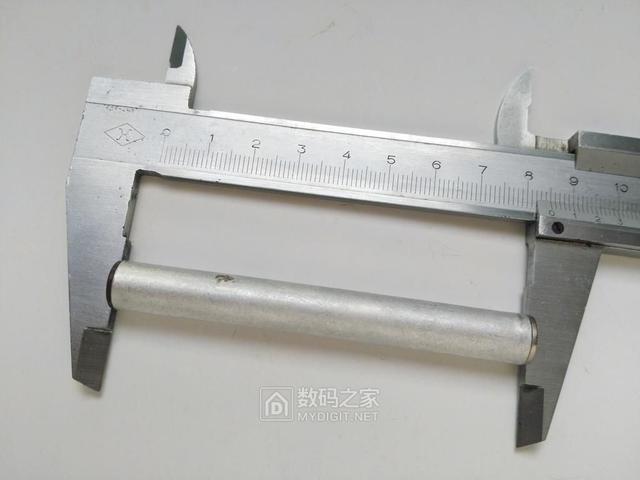 轻轻一吹即可点燃，现代火折子USB充电打火机拆