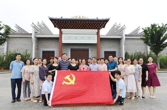 南昌市洪都中医院开展“清风讲堂”系列活动