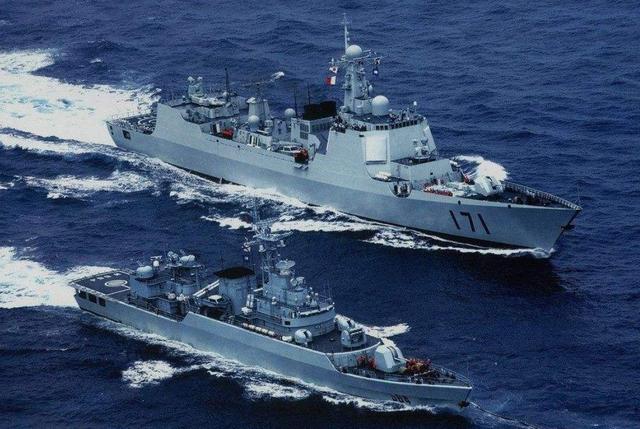 稳居全球第二！中国第7艘055下水，海军盾舰数量