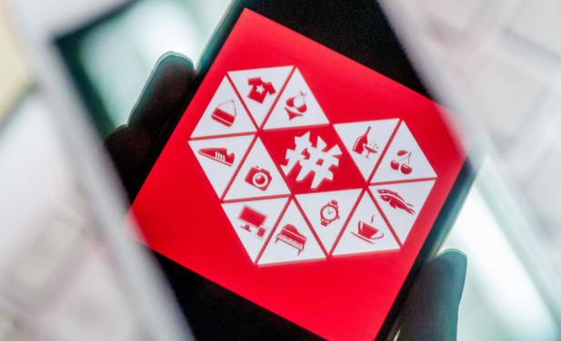 马化腾身为京东大股东，为什么扶持拼多多？这些才是真正原因