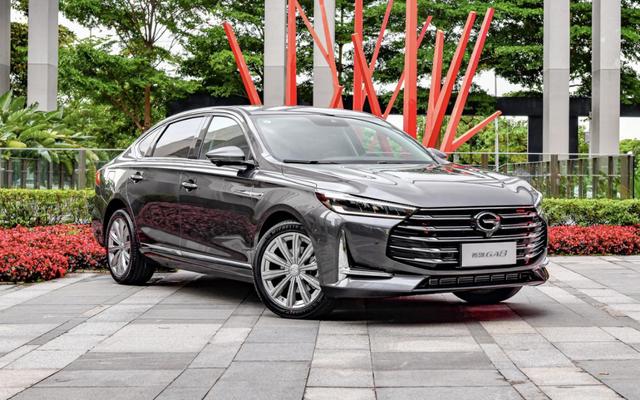 继红旗H9之后，新GA8也亮相了，车长超5米配2.0T，