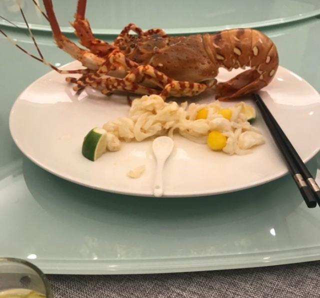 顶级潮粤菜都吃些什么？龙虾排不上号，一碗白粥都能吃出奢华享受