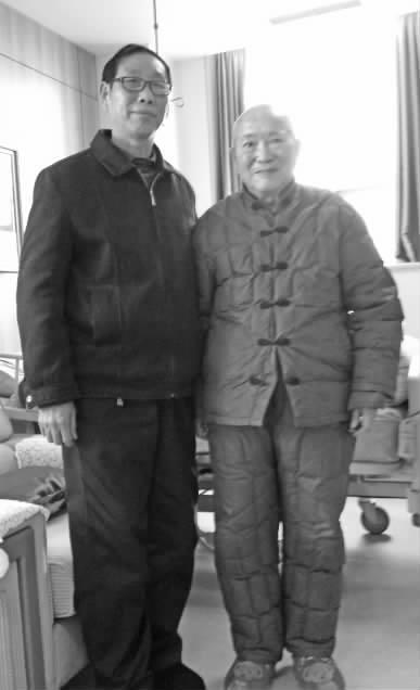 他七岁参军，九岁长征，是年龄最小的红军，贺