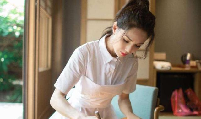 李若彤健身过度，壮似“金刚芭比”，被调侃：