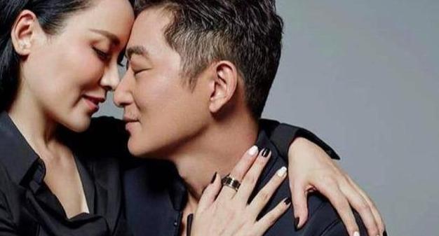 他们都是演员，在一起15年了，女儿14岁了网友：