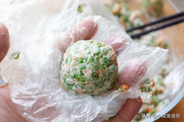 夏天，豆角学会这样做，无油无水，我家一周吃4次，比吃肉还香