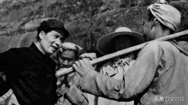 此人曾与四大元帅平级，却选择叛变投敌，解放