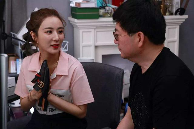 《向往的生活》薇娅来了，一小时带货500万，何