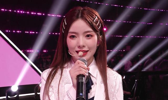 硬糖少女303成团，希林C位张艺凡卡7，合唱团缺舞