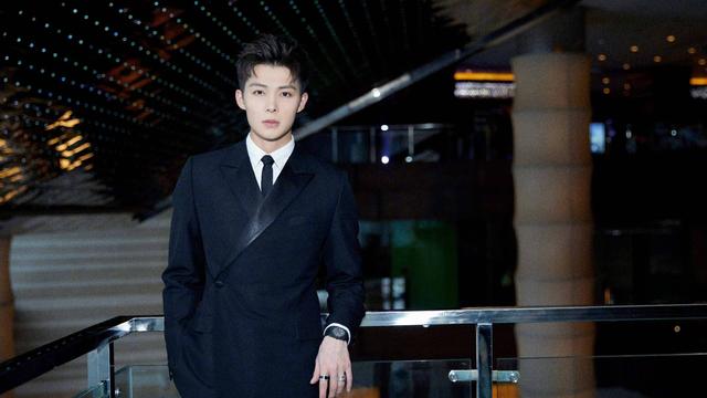 徐璐恋情揭开娱乐圈又一“遮羞布”，张铭恩渣男身份遭实锤