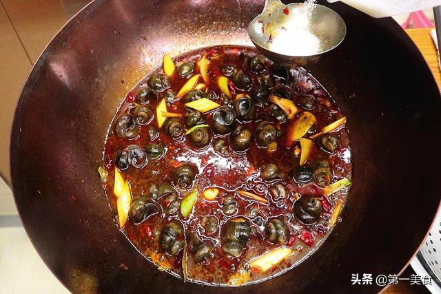 �㳴��������������������ζ�����շ�����1�У����ⱥ��һ������