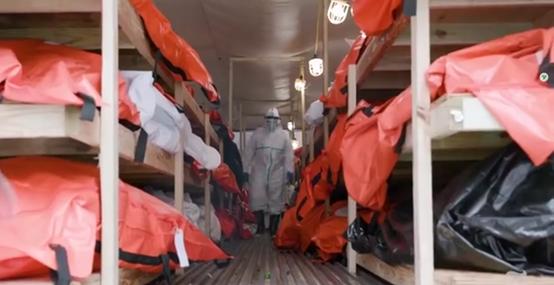 75个城市大乱，特朗普大怒，美国现在到底怎么了