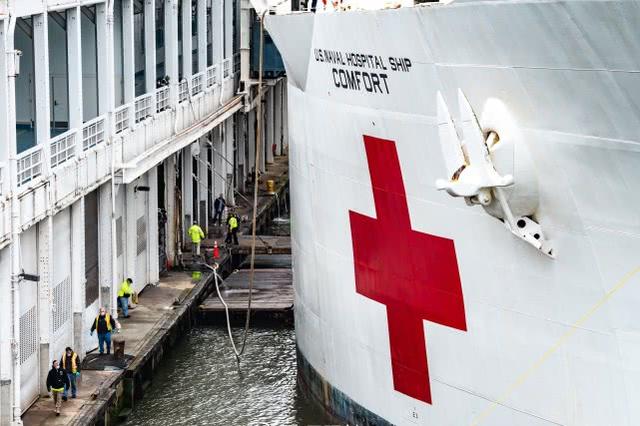 被神话的医院船仅治了77人，现在要走？美媒怒了