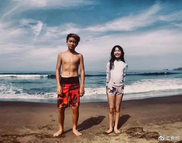 女儿|曹格儿子女儿长大了 才10岁就变成长腿少女joe完全认不出来了