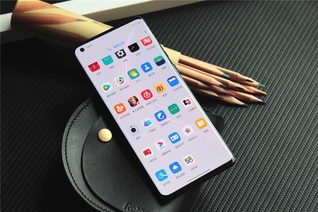 OnePlus 8 Pro深度体验！高素质屏幕下的真安卓旗舰