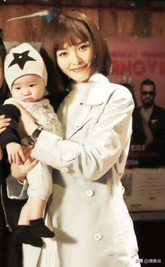 双胞胎是假的！唐嫣自曝生的是女儿，罗晋为照顾妻女苍老又疲惫