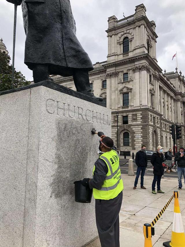 美国成黑人一言堂？经典被迫下架，拜登承诺赔