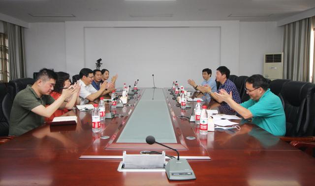 南昌市审计局局长万仁如一行莅临我院调研指导