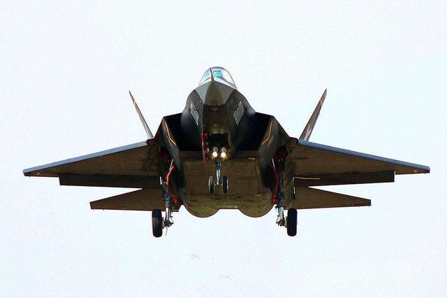 歼31去掉空速管意味着什么？鹘鹰进入原型机时代