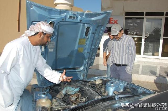 阿曼日记1:中国人买三手日产达特桑280Z