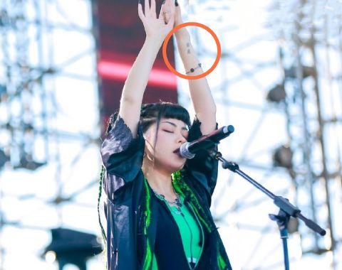 朱婧汐有纹身如何录制《姐姐》？看到节目组的