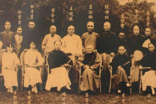 杜月笙发妻因寂寞婚内出轨，他如何处置她和奸