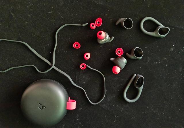 蓝牙耳机还可以这么玩？可变身的HAKII FIT蓝牙耳机体验