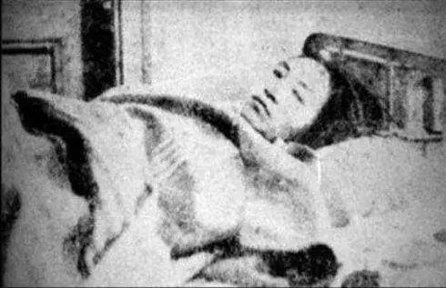 中国第一抗日女英雄裸刑、皮鞭，饱受酷刑却只字未提
