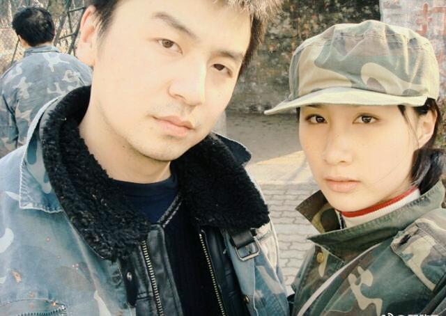 雷佳音娇妻晒跳舞视频，小蛮腰抢镜，跳舞又A又飒超有范